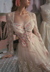 Romantic Floral Lace Corset Top with Sweetheart Neckline for Date Night